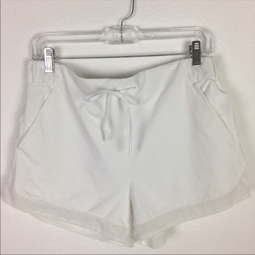 Lululemon White Shorts size 10